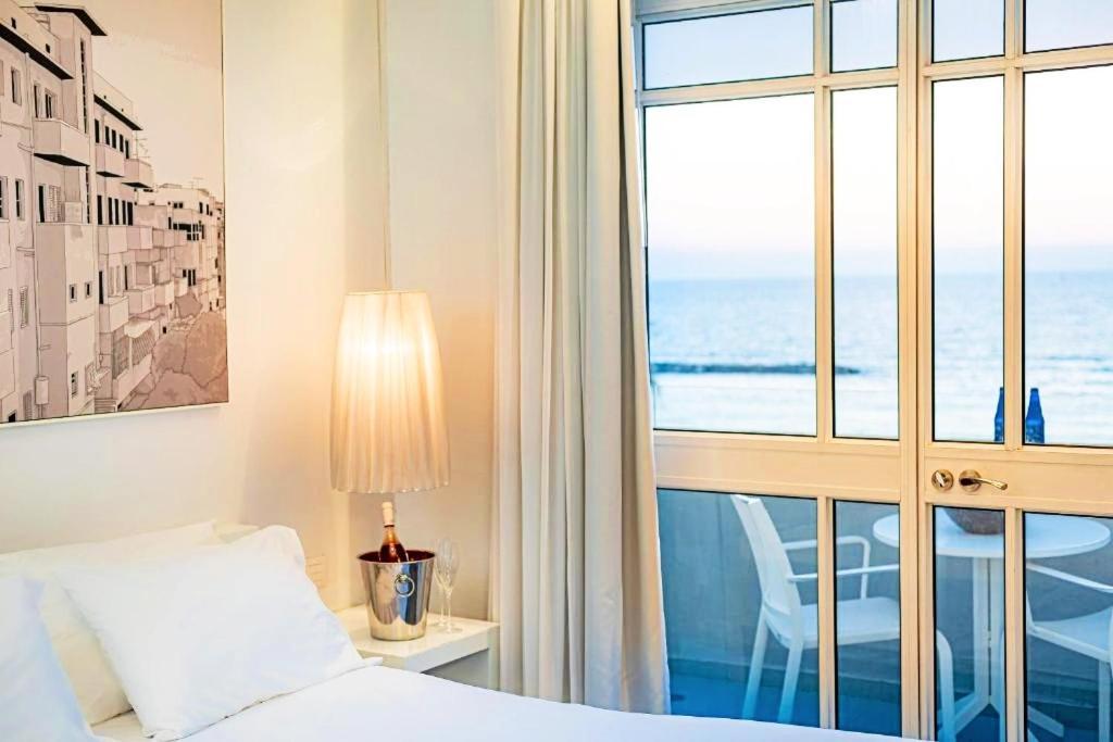 Olive Gordon By The Beach Tel Aviv Exterior photo