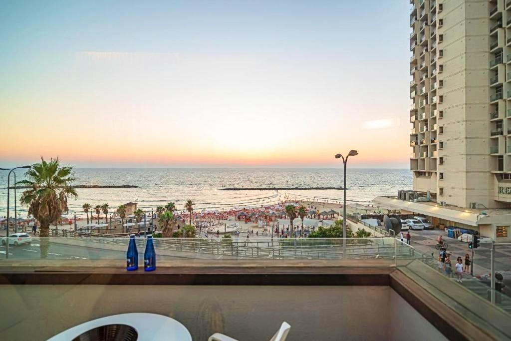 Olive Gordon By The Beach Tel Aviv Exterior photo