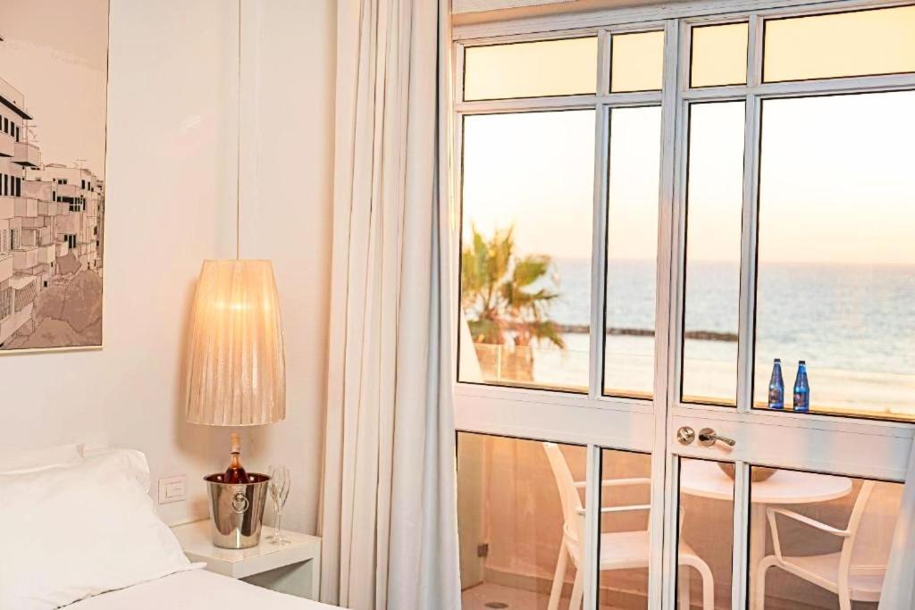 Olive Gordon By The Beach Tel Aviv Exterior photo