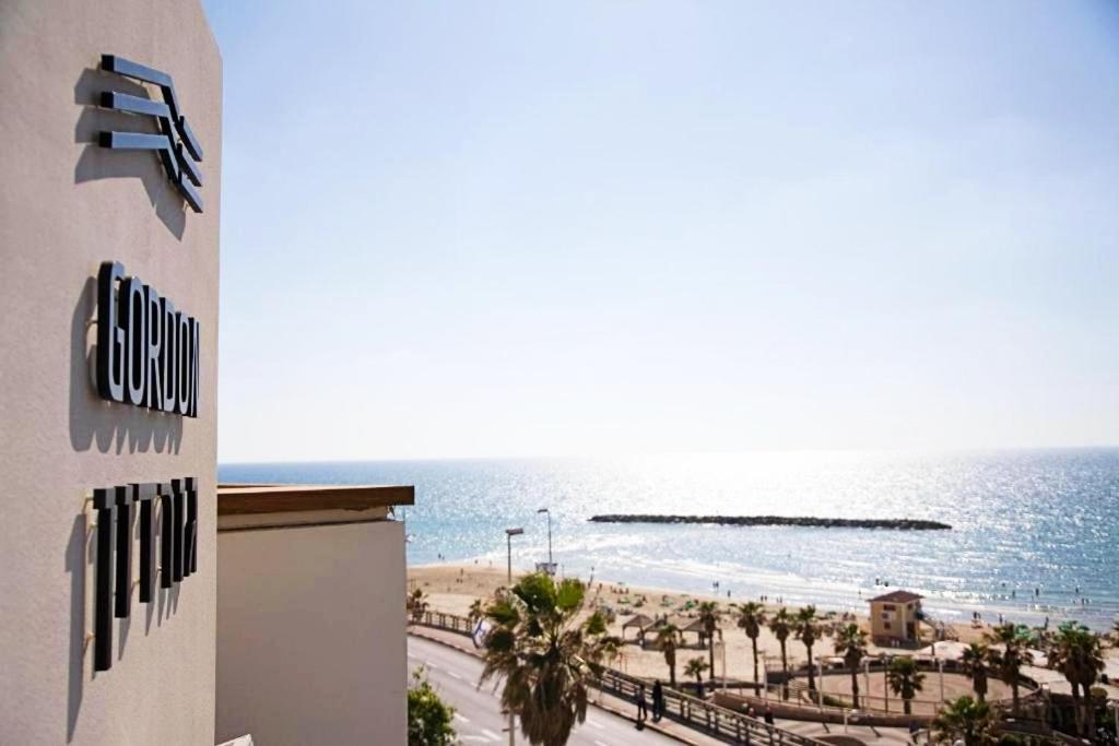 Olive Gordon By The Beach Tel Aviv Exterior photo
